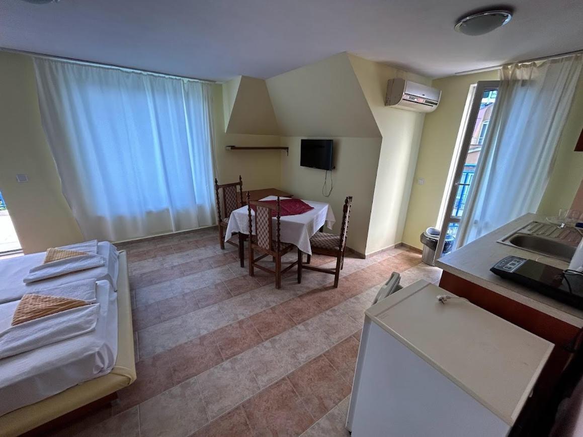 Hotel North Primorsko Esterno foto